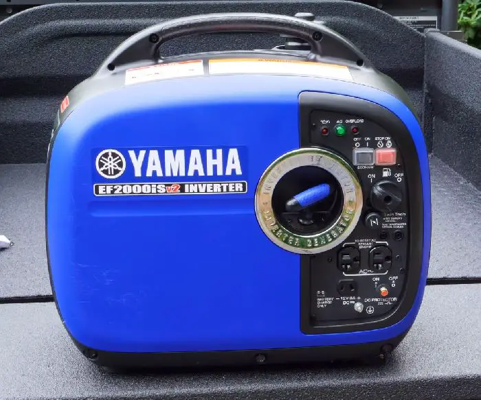 yamaha inverter generator ef2000is sitting on the truck bed